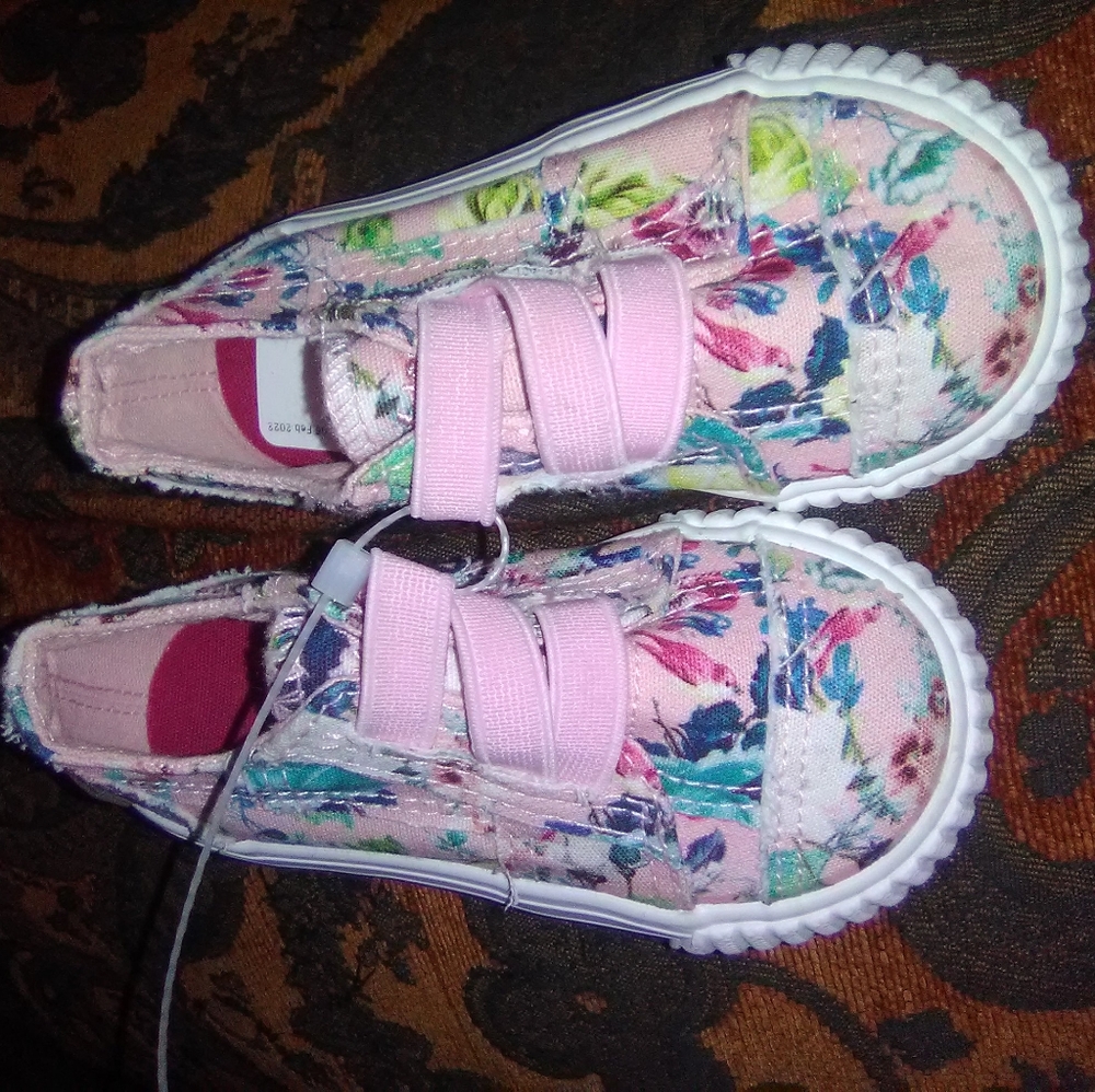 Blowfish Mamba pink floral toddler lace less sneakers